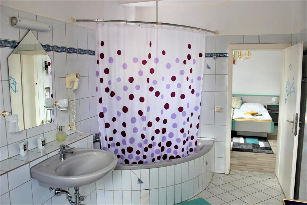 Hotel Zur Post Schwanheim 美因河畔法兰克福 外观 照片